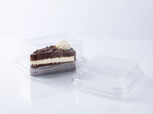 Thermoformed cake packaging box